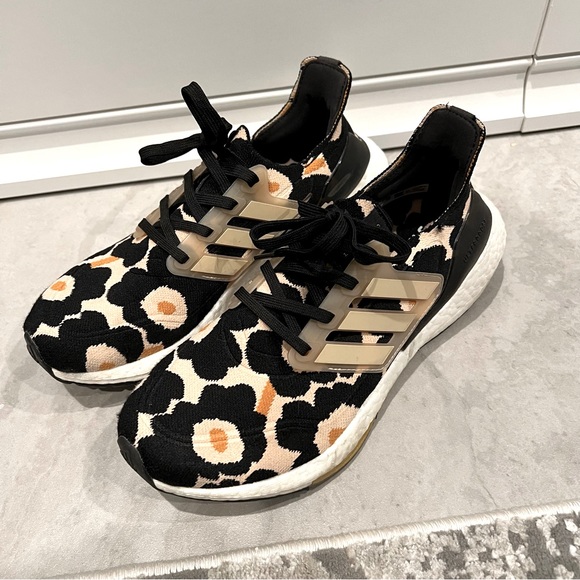 adidas gazelle silver green womens Leopard Core Black Ultraboost 20 Trainers – Fashercise main image 1